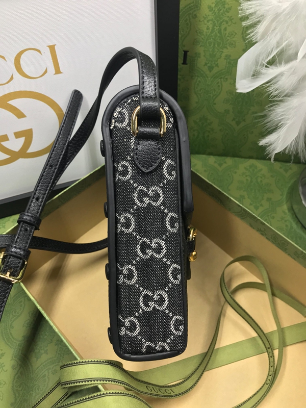 激安グッチバッグコピー側面デザイン